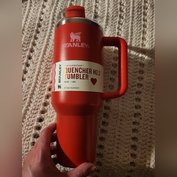 Brand new Stanley Target red release cup - Picture 2 of 6